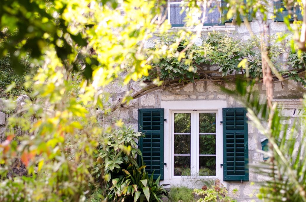 Retraite dans le Gard : les meilleures villes et villages où poser ses valises maison ou appartement immobilier gard