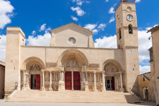 saint gilles immobilier gard